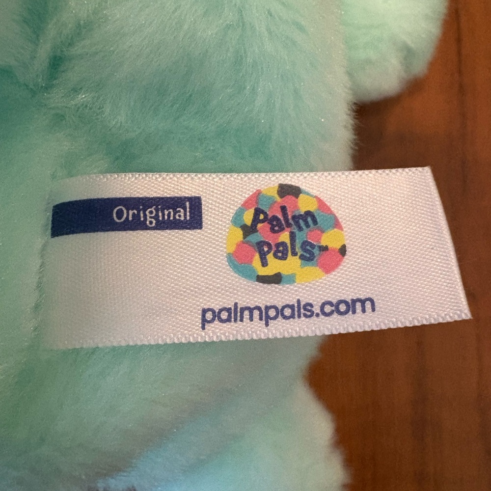 Palm Pals Gribble Goblin Plush - Picture 3 of 5